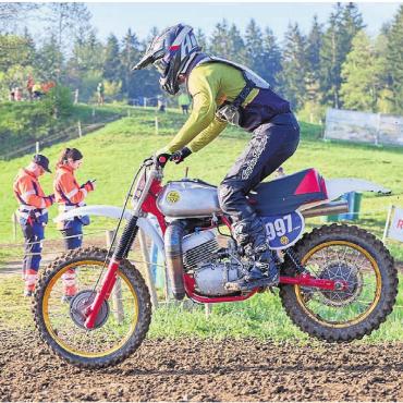 Rundum zufriedene Gesichter - Die Oldtimer waren am «Lizenzfreien» noch einmal am Start.    Bild: zg