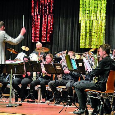 Stimmungsvoll vertonte Magie - Die Musikgesellschaft Waltenschwil entführte an ihrem Konzert mit verzauberten Klängen in die Welt der Magie. Bilder: as