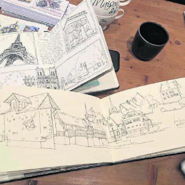 Mit dem Bleistift in die Welt - Ob Paris oder Bremgarten – in ihren Skizzenbüchern widmet sich die Künstlerin sowohl regionalen als auch internationalen Schönheiten.
