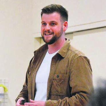 Wichtige Kompetenzen erlangen - Tim Rohr von der Suchtprävention Aargau gibt Auskunft zu Erziehungsfragen rund um den Umgang mit neuen Medien.