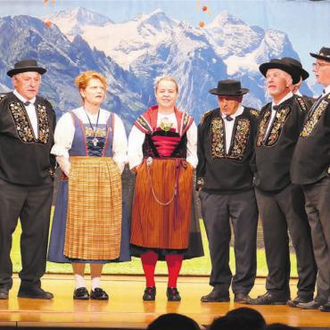 Eine bunte Palette an Melodien - Es war ihr Abend – Jodlerklub Alpegruess. Bilder: Richard Gähwiler