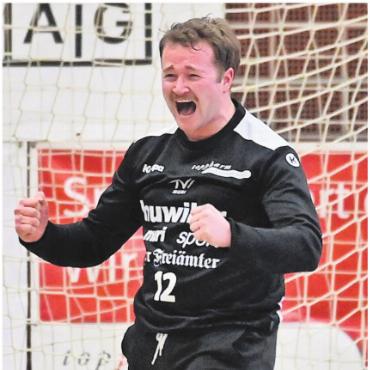 Fliegen mit Muri - Ivo Rütimann spielt im Tor des TV Muri eine sackstarke Saison. Bild: tvm