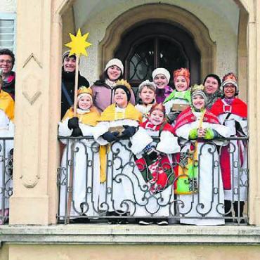 Für Kinderrechte weltweit - An zwei Abenden waren die Sternsinger unterwegs. Bild: zg