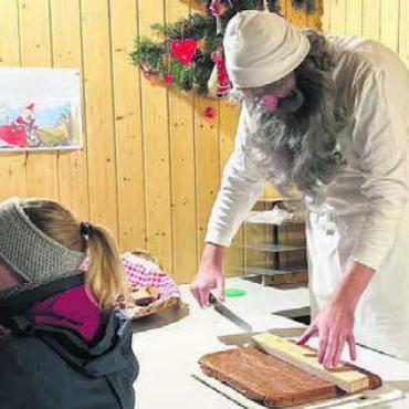 Mit krankem Eseli mitgelitten - Kein Lebkuchenstück soll grösser sein als die anderen. Der Samichlaus nimmt es genau.