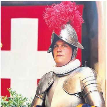 In der Schweizergarde - Pascal Staub diente bis 2002 als Gardist für den Papst. Archivbild: zg