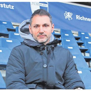 «Erwarte, dass Spieler alles geben» - Er ist wieder zurück bei «seinem» FC Wohlen und kann sich gut vorstellen, auch nach der Saison Sportchef zu bleiben: Sergio Colacino.
Bild: Josip Lasic