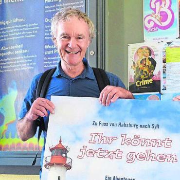 Die Reise geht weiter - Mit seinem Film «Ihr könnt jetzt gehen» kam Hanspeter Bäni im September nach Muri. Bild: Archiv/tst