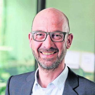 Von Domenic Philipp zu Simon Zubler - Domenic Philipp gibt die Geschäftsleitung der IBW Energie AG nach über 18 Jahren ab. Bild: pd