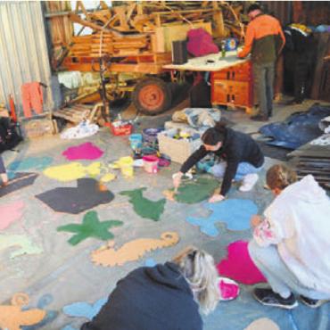 Das Fest unter Wasser tauchen - Vor allem gemalt wird viel. Bild: ake