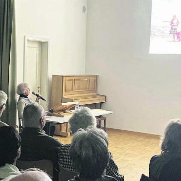 Spannende Kontraste - Hanna Brunner erzählte von ihren Eindrücken und den herzlichen Menschen. Bild: ssr