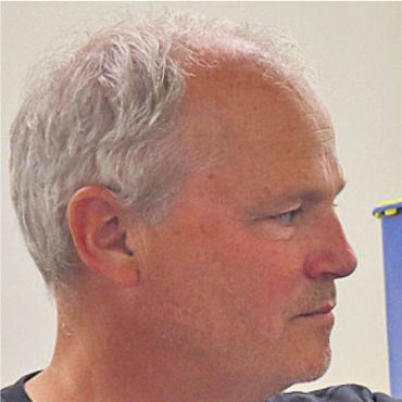 Wasser ist das grosse Problem - Emanuel Egger ist Leiter Betrieb und Infrastruktur im Spital Muri. Bild: vaw