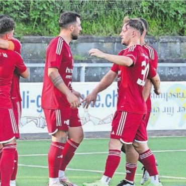 Der Ball rollt wieder - Der FC Muri hatte schon einen ersten Grund zum Jubeln. Bild: jl