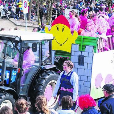 Den Besten nochmals toppen - Ausgelassene Stimmung, Tausende Besucher. So war der Fasnachtsumzug 2019. Bild: Archiv