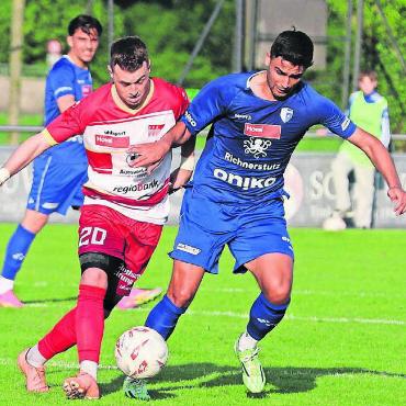 Der totale Einbruch - Der Solothurner (und Ex-Wohler) Adijan Keranovic (links) im Duell mit dem besten FCW-Akteur Bijan Dalvand. Bilder: Stefan Sprenger