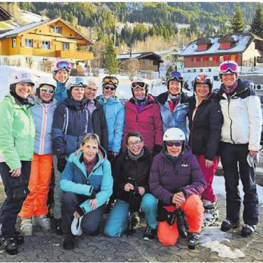 Mit viel Freude am Sport - Gruppenbild der DTV-Mitglieder in Sörenberg. Bild: zg