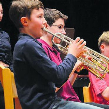 Wenn zwei Zugaben nicht reichen - Hochkonzentriert sind die Instrumentalisten bei der Sache.