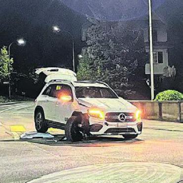 Alkoholisiert unterwegs - Der 62-jährige Lenker fuhr stark alkoholisiert auf einen Kreisel.