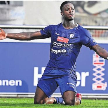 Zur Revanche gekämpft - Nach zuletzt vier Meisterschaftsspielen (saisonübergreifend) trifft Dramane Sissoko endlich wieder. Hier bejubelt er das 1:0 gegen Münsingen.