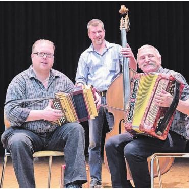 Willkommen mit vollem Einsatz - Die Formation «Echo vom Horben» begleitete den abwechslungsreichen Abend musikalisch. Bilder: sca