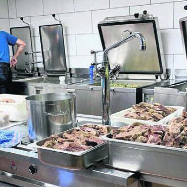 Suppe für den guten Zweck - Blick in die Küche am Suppentag 2021.