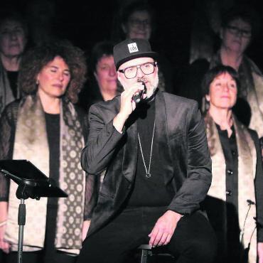 Papa flüstert ein «Wow» - Ein magischer Abend im Rampenlicht: Micha Dettwyler ist nicht mehr der «Schattenstar». Bilder: Stefan Sprenger