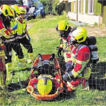 Zeigen, was man kann - Atemschützer müssen Atemschützer retten  auch das kann einmal vorkommen. Aber in der Feuerwehr hält man natürlich zusammen. Wie in einer guten Familie.