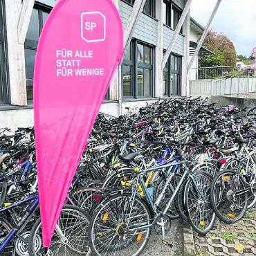 Die SP-Sektion Mutschellen-Kelleramt sammelte sehr viele Velos für Afrika. Bild: zg