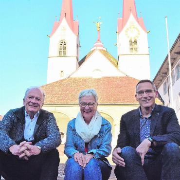 In sich gehen, zu sich kommen - Sie bilden die Kerngruppe, die die jährliche Fusswallfahrt organisiert, von links: Thomas Suter, Edith Müller und Hans Hildbrand. Es fehlt: Reinhard Keusch. Bild: Annemarie Keusch