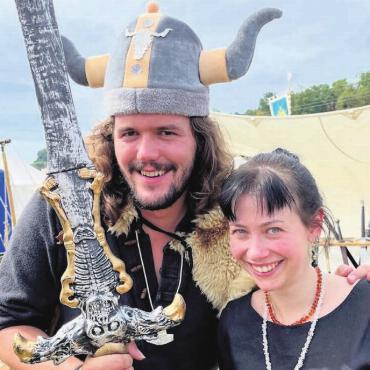 Auf zur grossen Schlacht - Am Mittelalterspektakel in eine Welt von Rittern, Wikingern und holden Maiden eintauchen. Bild: Archiv