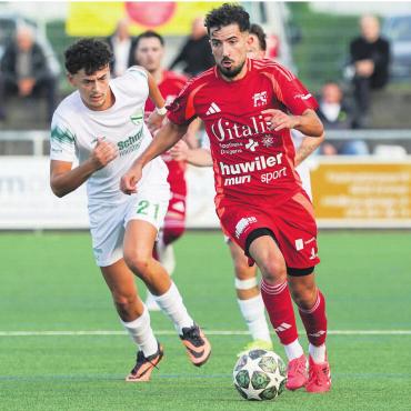 Der Zauberfloh wills richten - Der Zauberer im Mittelfeld: Miguel Ferreira gehört zu den langjährigen Spielern des FC Muri. 
Bild: Andy Müller