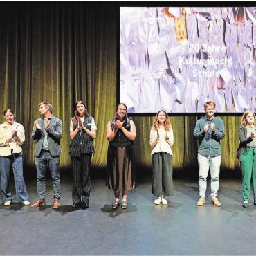 2,2 Millionen Mal genutzt - Das Team der Fachstelle Kulturvermittlung: Gunhild Hamer (Leitung), Rhea Hächler, Lukas Renckly-Ekici, Maja Škrkić, Marlene Picardi, Laura Heinze, Lorenz Hegi, Monika Huber, Jeanine Burkard. Bild: Donovan Wyrsch