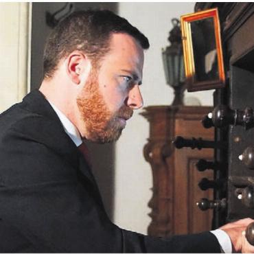 Von Portugal nach Muri - Sérgio Silva zeigt sein Können als Organist am Sonntag in Muri. Bild: zg