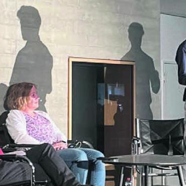 Talkshow ohne Fasnacht - Spontan trug Eric Wermelinger an der Talkshow einen Poetry Slam vor.