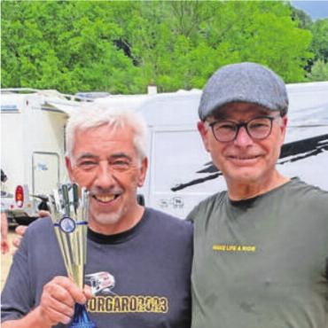 Der Hitze getrotzt - Schnell unterwegs: Roland Büchi (links) und Beat Omlin. Bild: zg