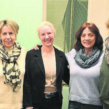 Vereinsschiff ist auf Kurs - Vier der sechs Neumitglieder des Frauenbundes. Bild: zg