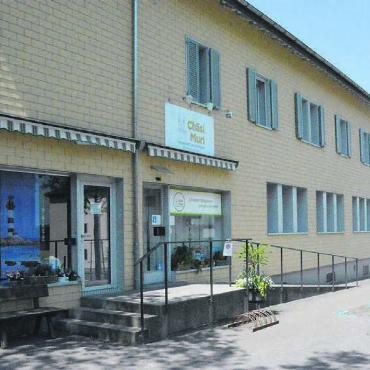 Sattes Plus budgetiert - Für die in diesem Jahr erworbenen Liegenschaften «Chäsi-Wey» rechnet die Ortsbürgergemeinde mit einer Rendite von knapp 104 000 Franken. Bild: Archiv