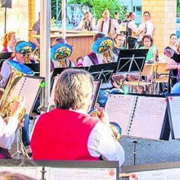 Abtwil zu Gast - Impression vom letzten Sommernachtskonzert. Bild: zg