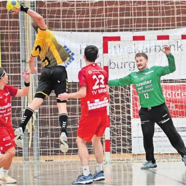 Geht Höhenflug weiter? - Goalie Ivo Rütimann (rechts) freut sich auf das Duell gegen den Aufsteiger.