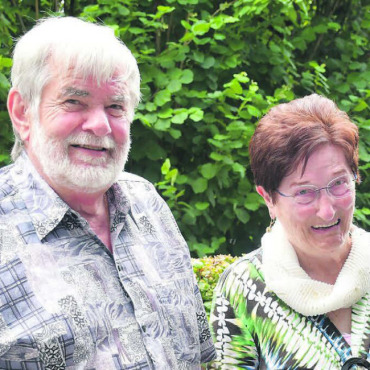 Der pflegende Held - Hanspeter und Marise Iten haben sich mit dem Leben arrangiert und machen das Beste daraus. Dies auch durch die flexible und unkomplizierten Unterstützung von Soraya Topkaya von der Spitex Freiamt. Bild: Monica Rast