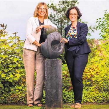 Brauchte dringend Veränderungen - Die Co-Stiftungsratspräsidentinnen des Künstlerhauses Boswil: Irene Näf (links) und Christine Hehli. Bild: Archiv