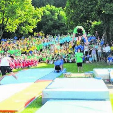 Den 28. Juni vormerken - Ein Bild des letzten Jugendfests vor fünf Jahren. So oder ähnlich wird es nächsten Sommer wieder aussehen. Bild: zg