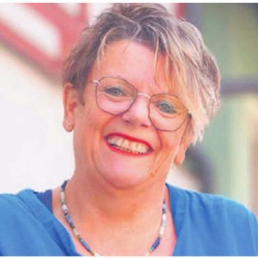 «Todsicherer Tipp» fürs ewige Leben - Karin Simon ist als Sterbeamme tätig. Bild: pd