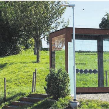 Auf den Spuren der Heiligen - Eine der bewegenden Stationen, welche auf dem Weg besucht werden.    Bild: zg
