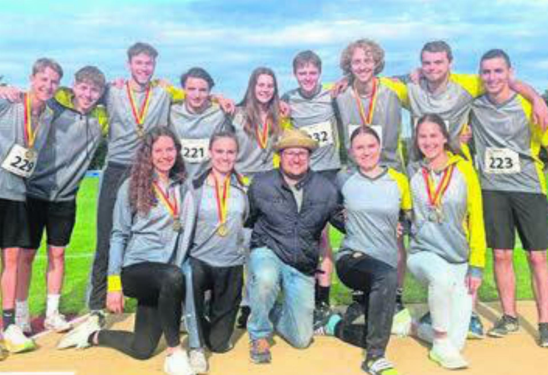 Erfolgreiche Leichtathletik-Delegation des TV Merenschwand in Stein. Bild: zg