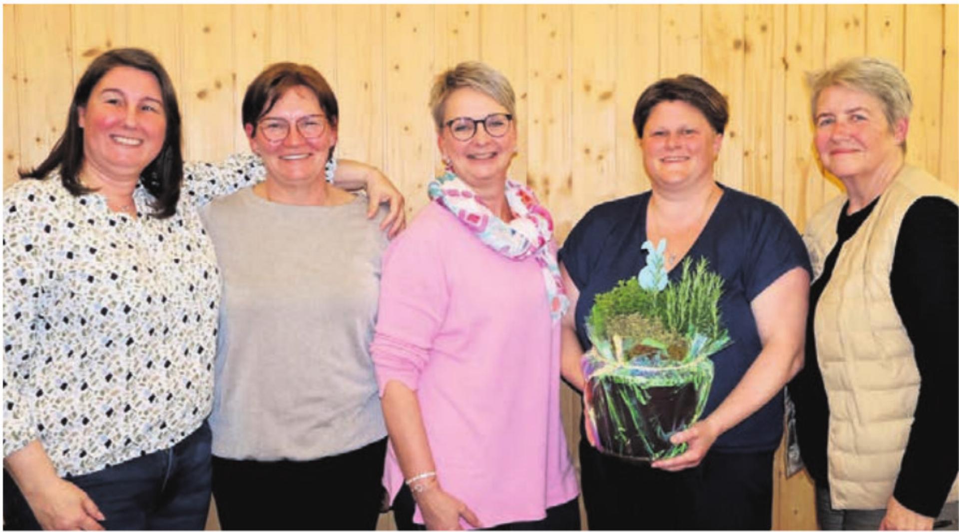 Der aktuelle Vorstand, von links: Mirjam Staub, Rosane Müller, Claudia Merk, Désirée Weingartner, Lisbeth Wilmes. Bild: zg - Das Bild wird blockiert. – Möglicherweise durch einen aktiven Adblocker.