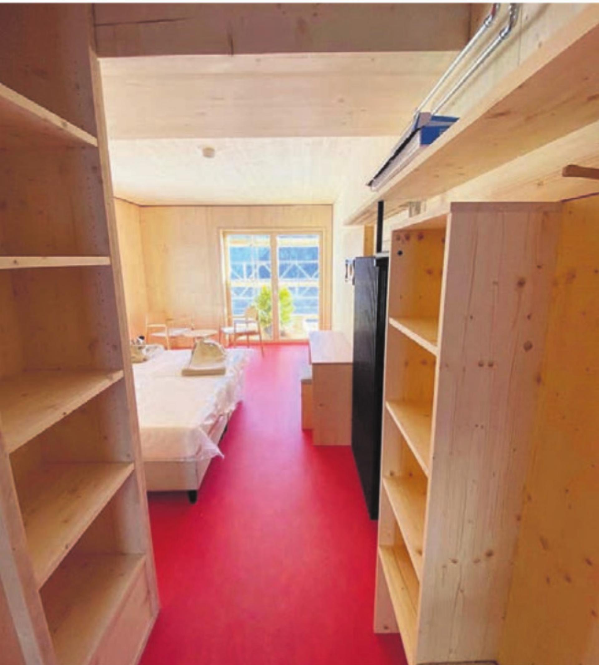 Auch im Innern wurde viel mit Holz gearbeitet. - Das Bild wird blockiert. – Möglicherweise durch einen aktiven Adblocker.