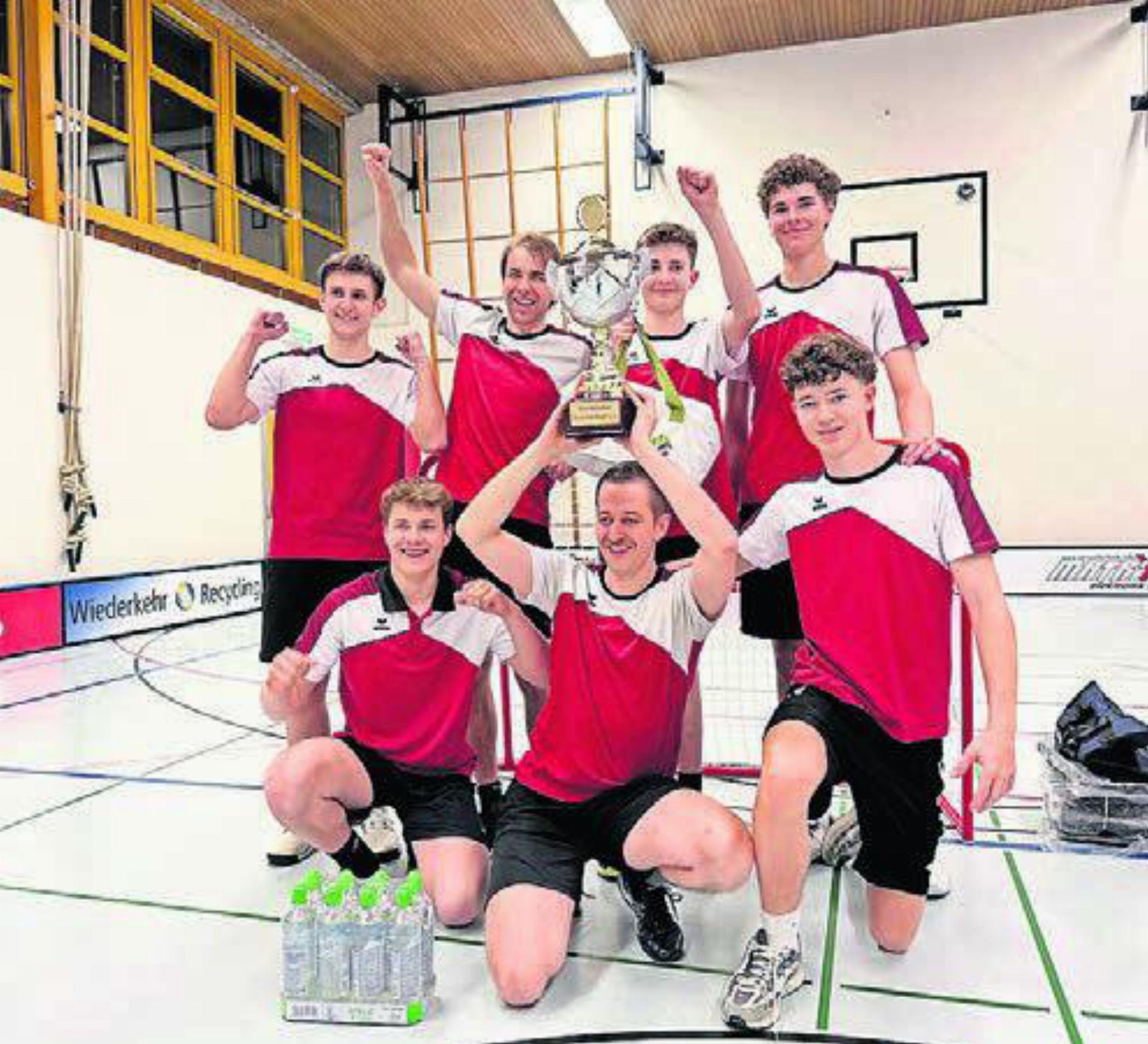 Sie standen am Ende des Tages ganz oben auf dem Podest. Der STV Auw sorgte dafür, dass der Pokal im Freiamt bleibt.