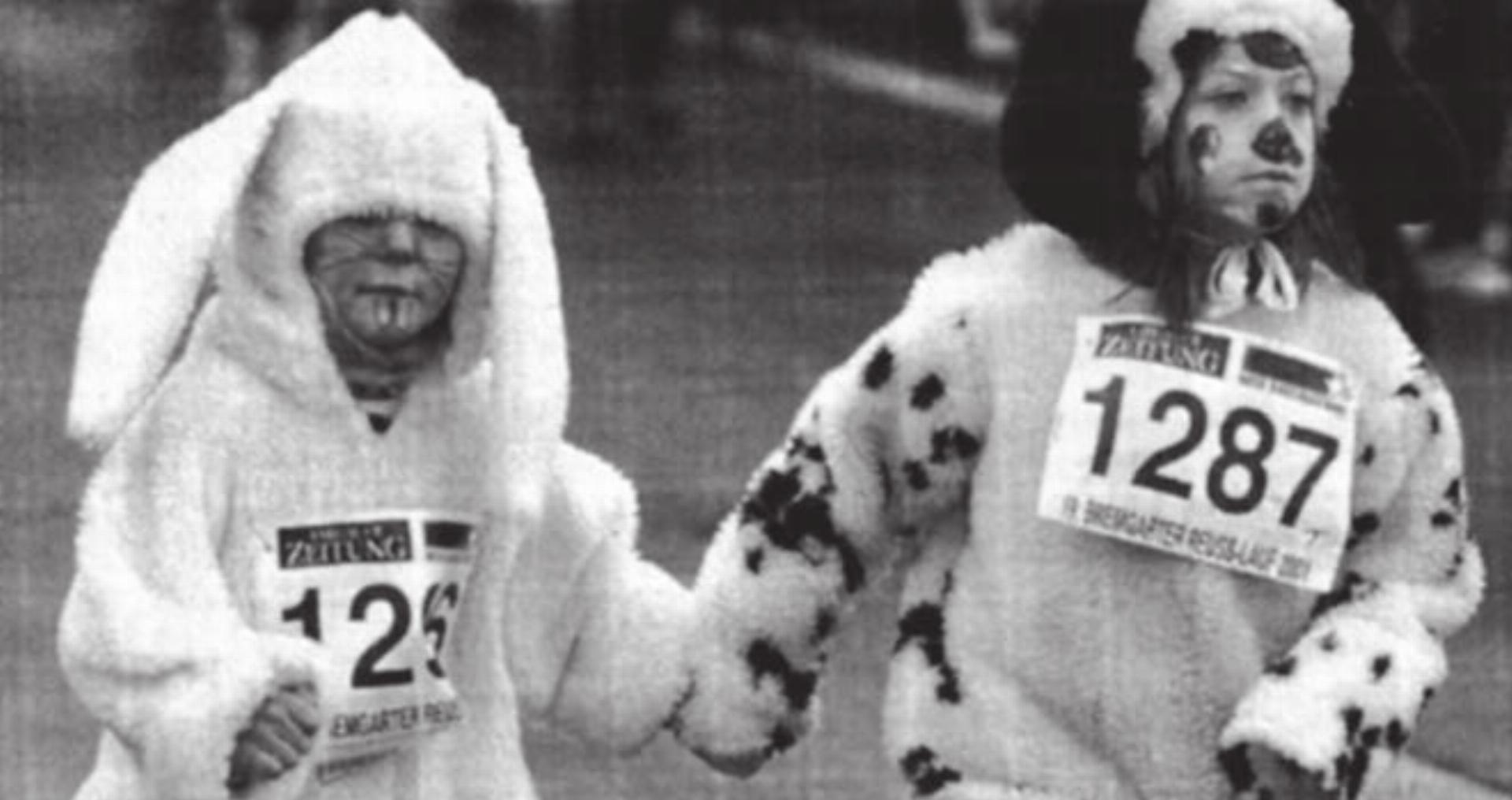 Die Fasnacht ist auch am 19. Reusslauf bemerkbar. Einige nehmen verkleidet daran teil. Bild: Archiv - Das Bild wird blockiert. – Möglicherweise durch einen aktiven Adblocker.