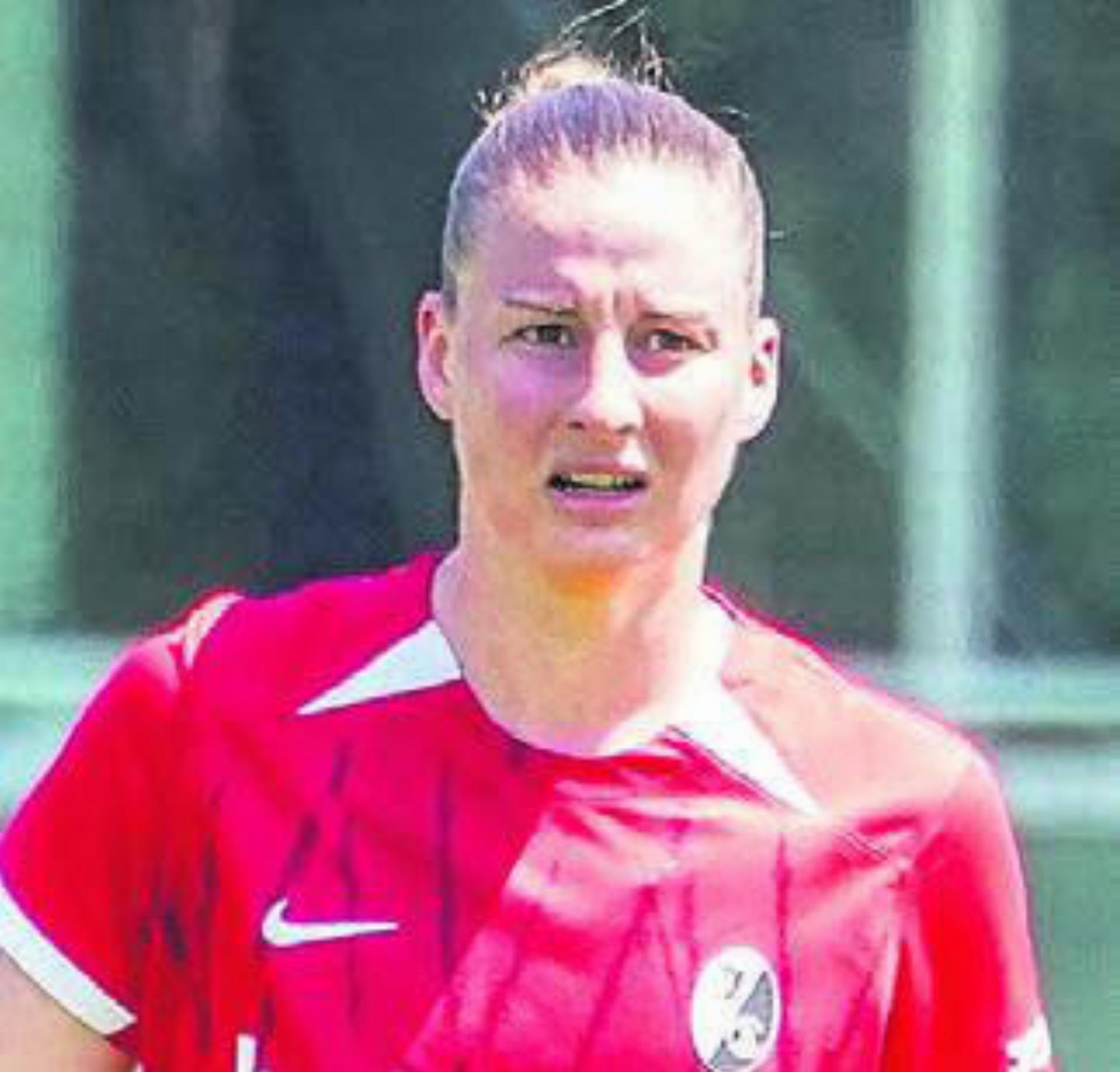 Julia Stierli (Muri, SC Freiburg).