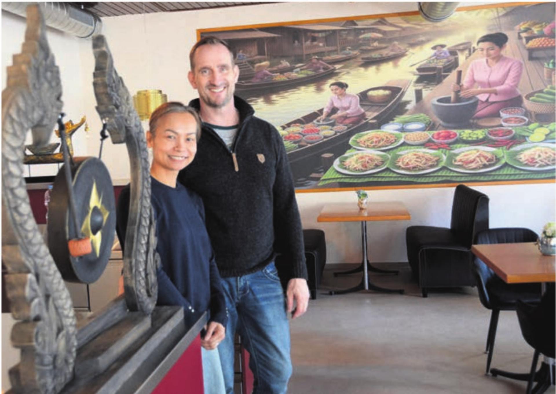 Das Ehepaar Rinrada und David Engert freut sich darauf, seine Gäste im neu gestalteten Restaurant verwöhnen zu dürfen. Bild: chh - Das Bild wird blockiert. – Möglicherweise durch einen aktiven Adblocker.